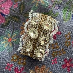 Golden Goose Crystal and Lace Brooch set